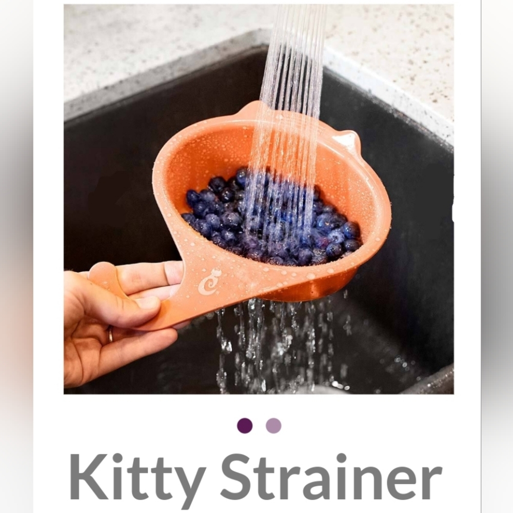 Cat lady Kitty Strainer